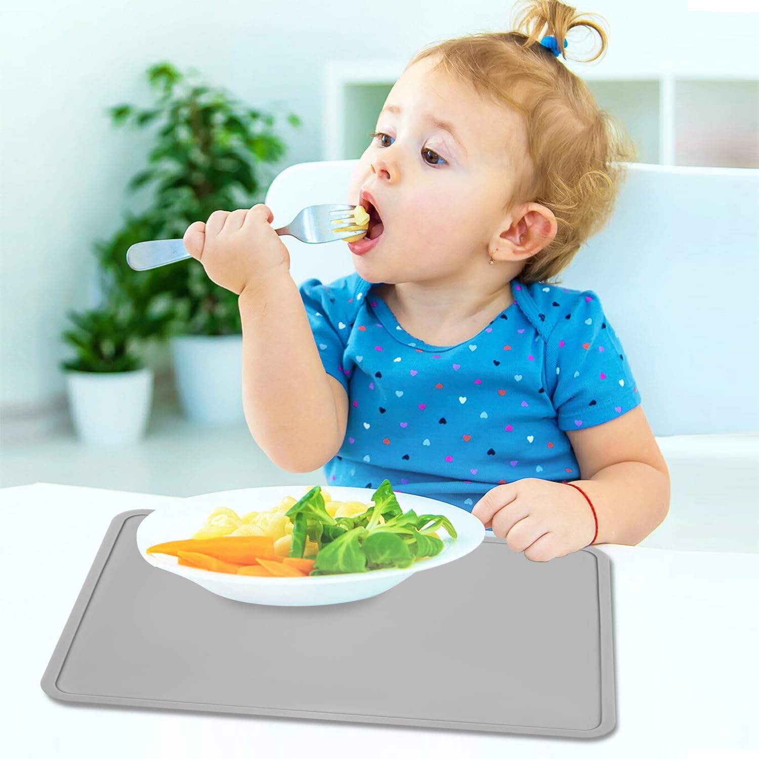 QPIX DIGITAL kid-friendly placemat design supports independent eating skills.