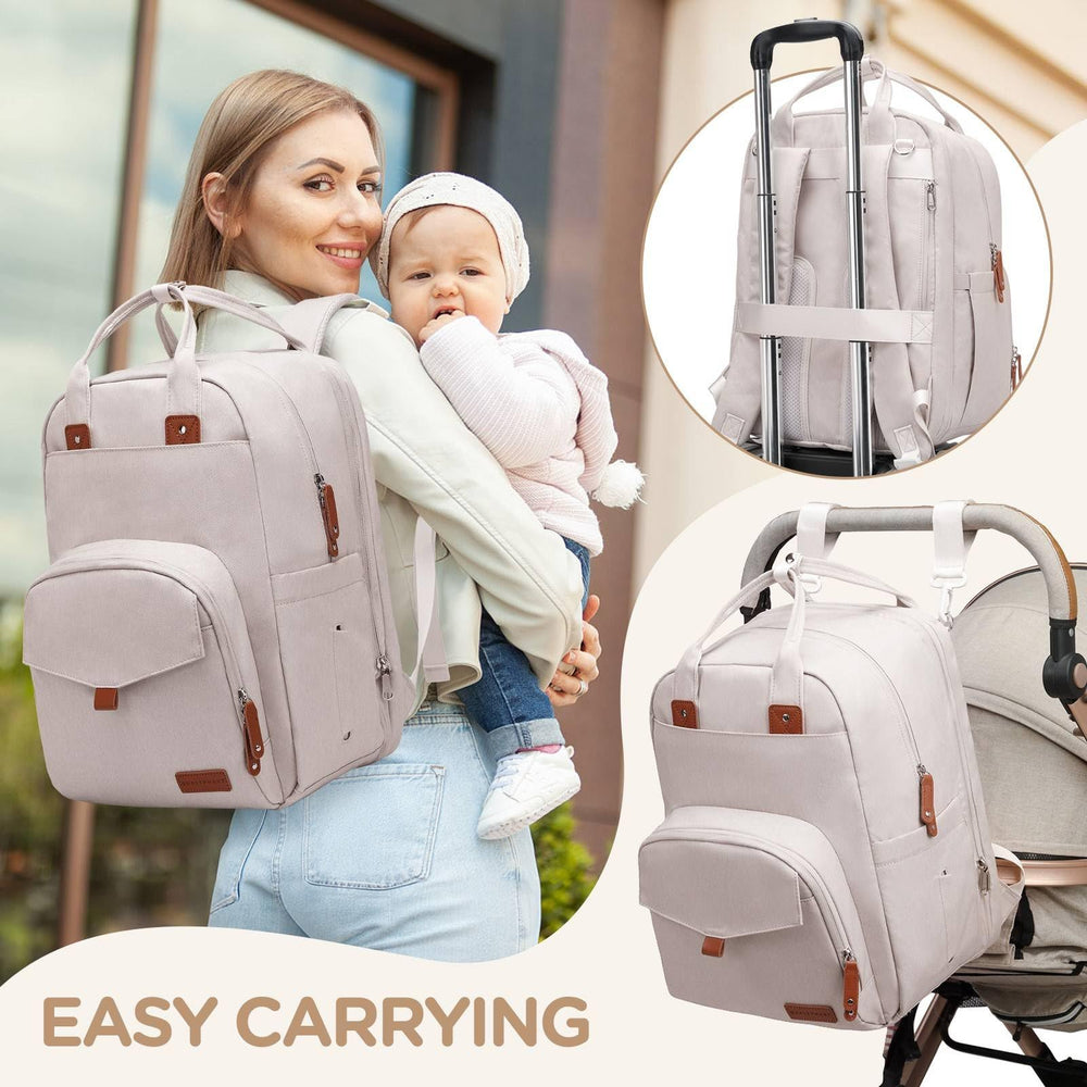 Qualyphant bag features insulated bottle holders and side pockets for quick access.