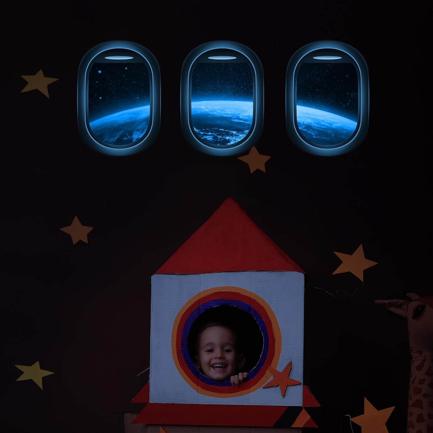 Quanhaigou Glow-in-the-dark decals provide a gentle night-time beacon.
