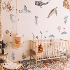 QUCHENG Ocean decals shell brings colorful coastal detail to any wall.