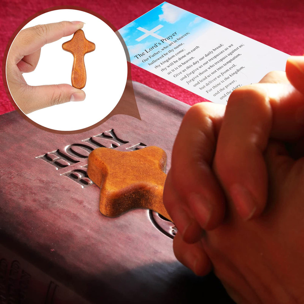 Queekay compact cross size fits easily in pockets.