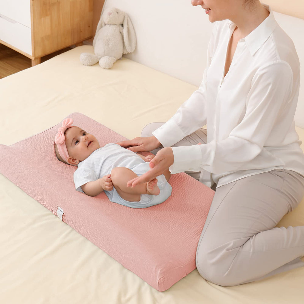 QUENESS gift-ready cover ideal for baby showers