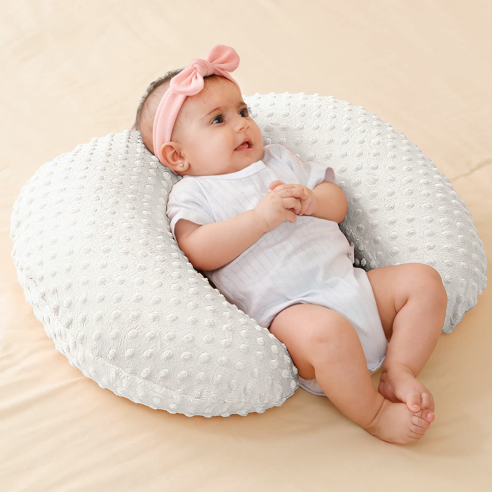 QUENESS nursing pillow compressed packaging demonstrates quick expansion