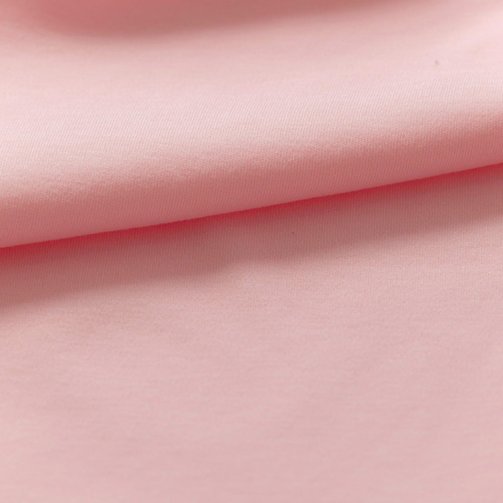 QUENESS swaddle with Velcro closure makes quick, snug wrapping.