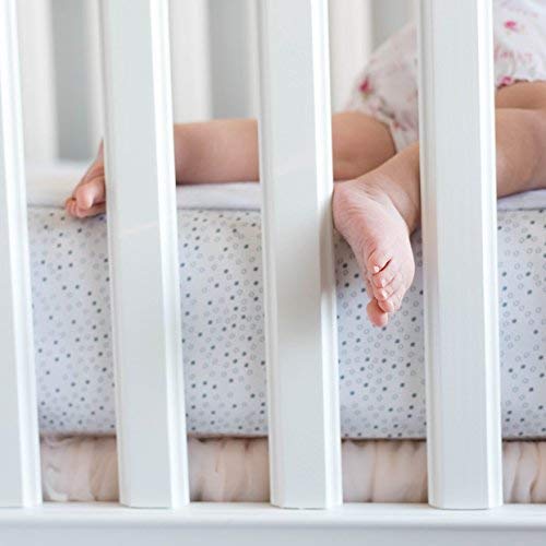 QuickZip 100% cotton white crib sheet, soft for baby sleep.