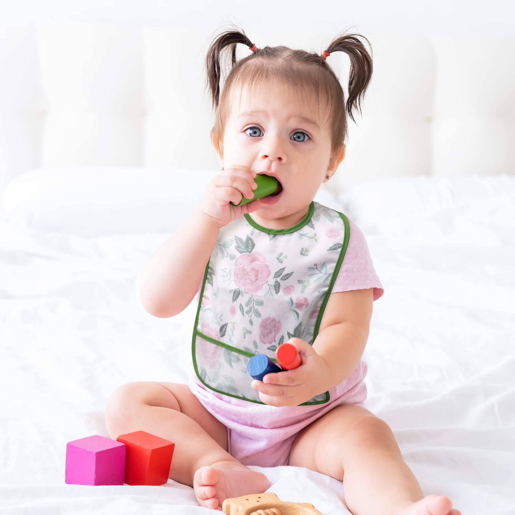 R HORSE 5-pack offers versatile bib options for busy families.