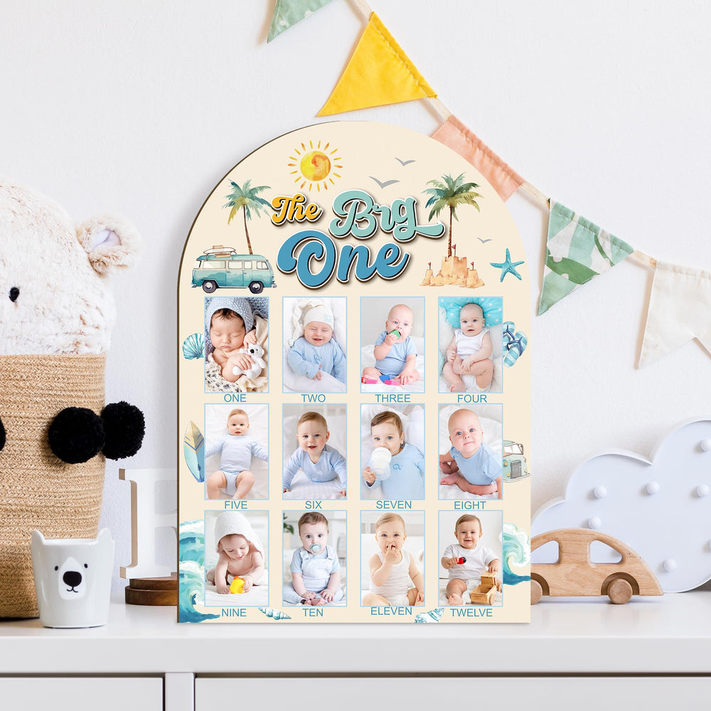 R HORSE My First Year board includes hooks for easy hanging
