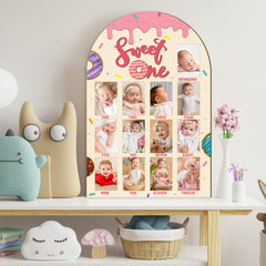 R HORSE Wood texture frame board highlighting durable, premium craftsmanship.