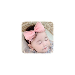 Rannyrena lace bow headband in white, soft and stretchy for newborns, ideal for everyday wear and photos.
