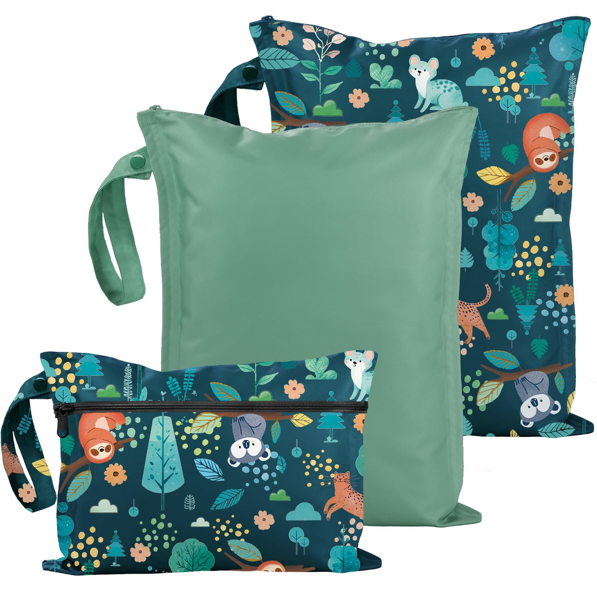 RelaxScene wet bag with large zippered compartment designed for swimsuits and clothes.