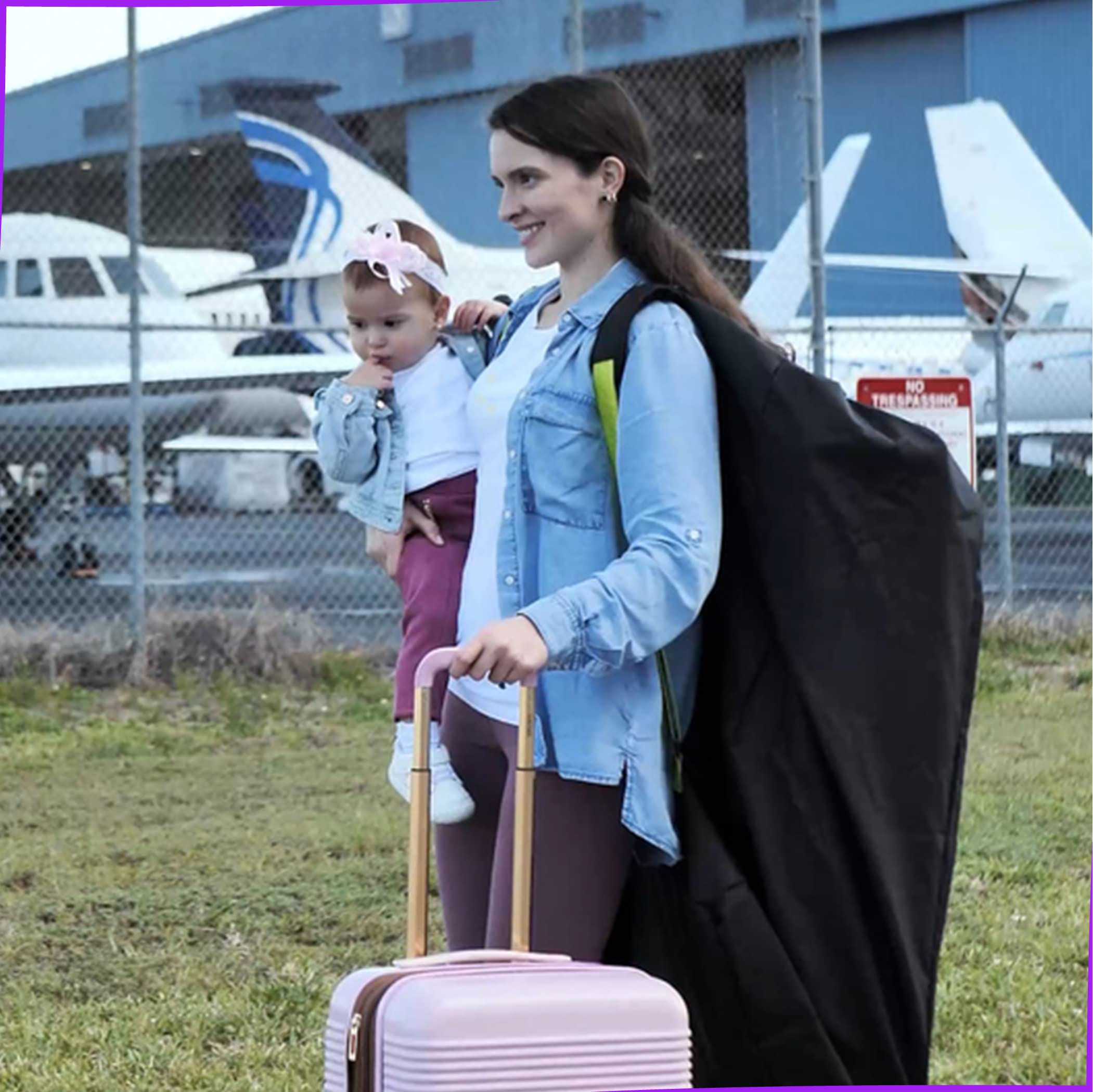 Reperkid stroller bag offers universal compatibility with most strollers.