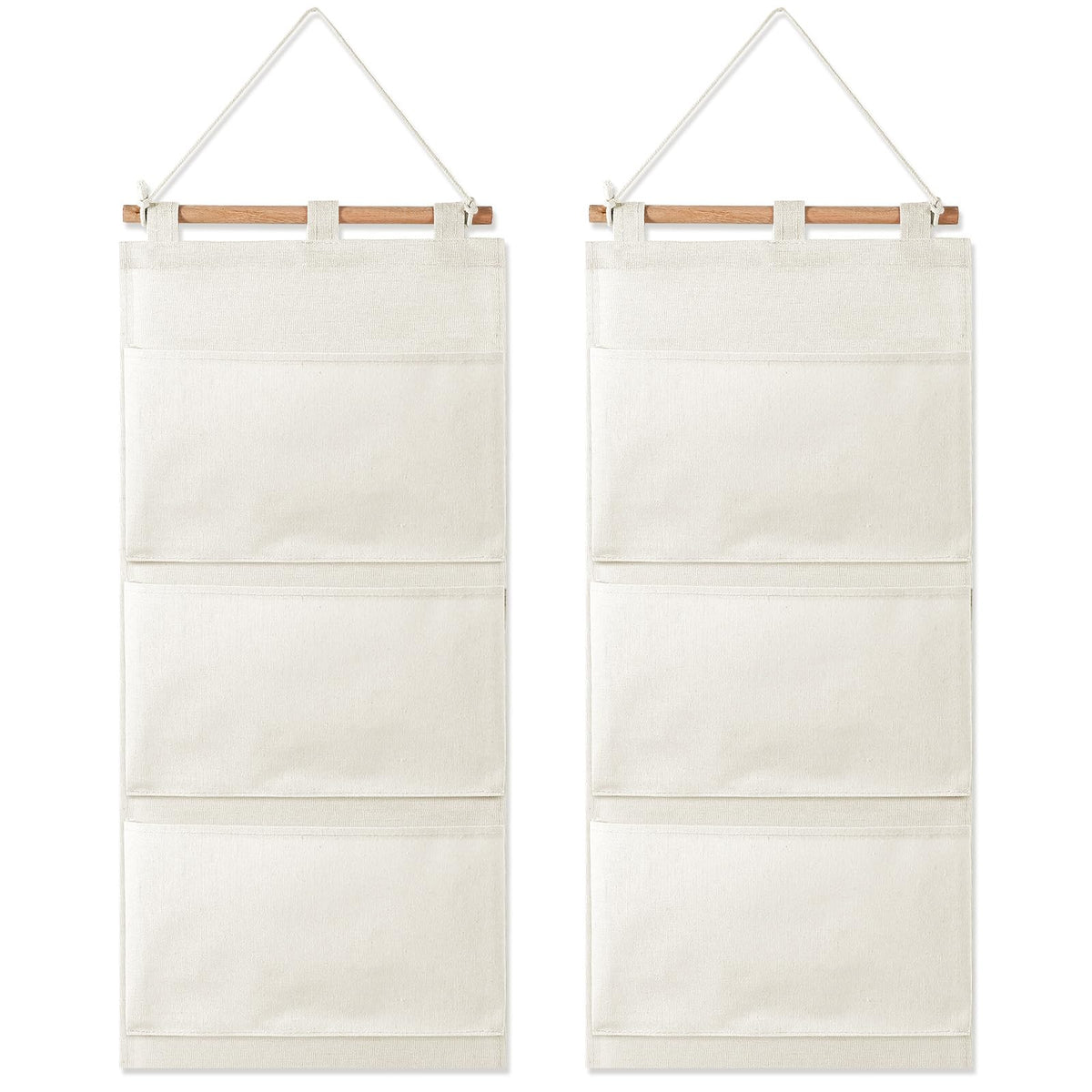 Riakrum fish extender set on a cabin door keeps gifts neatly organized