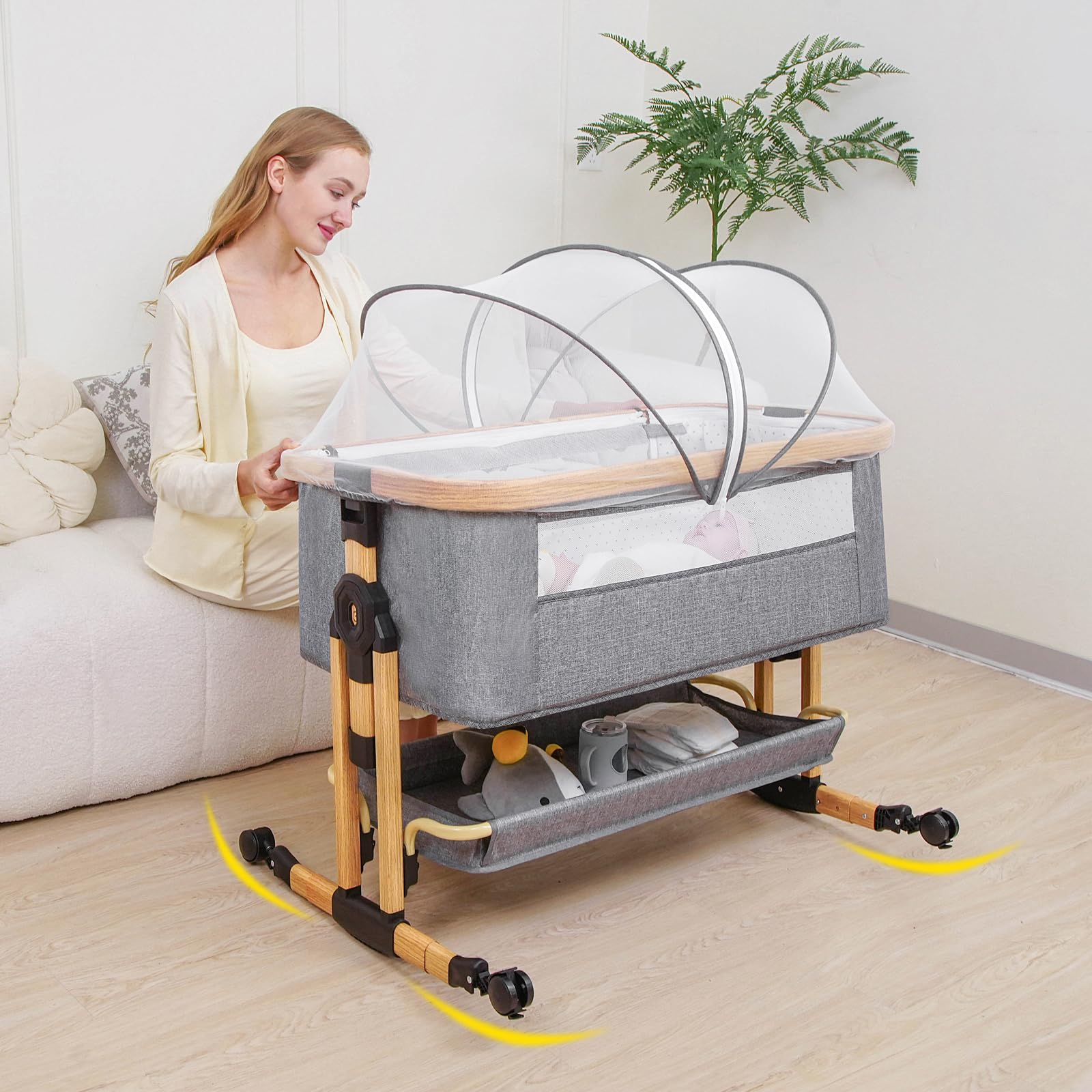 RICUTON Bassinet height adjustment aligns with your bed for easy reach.