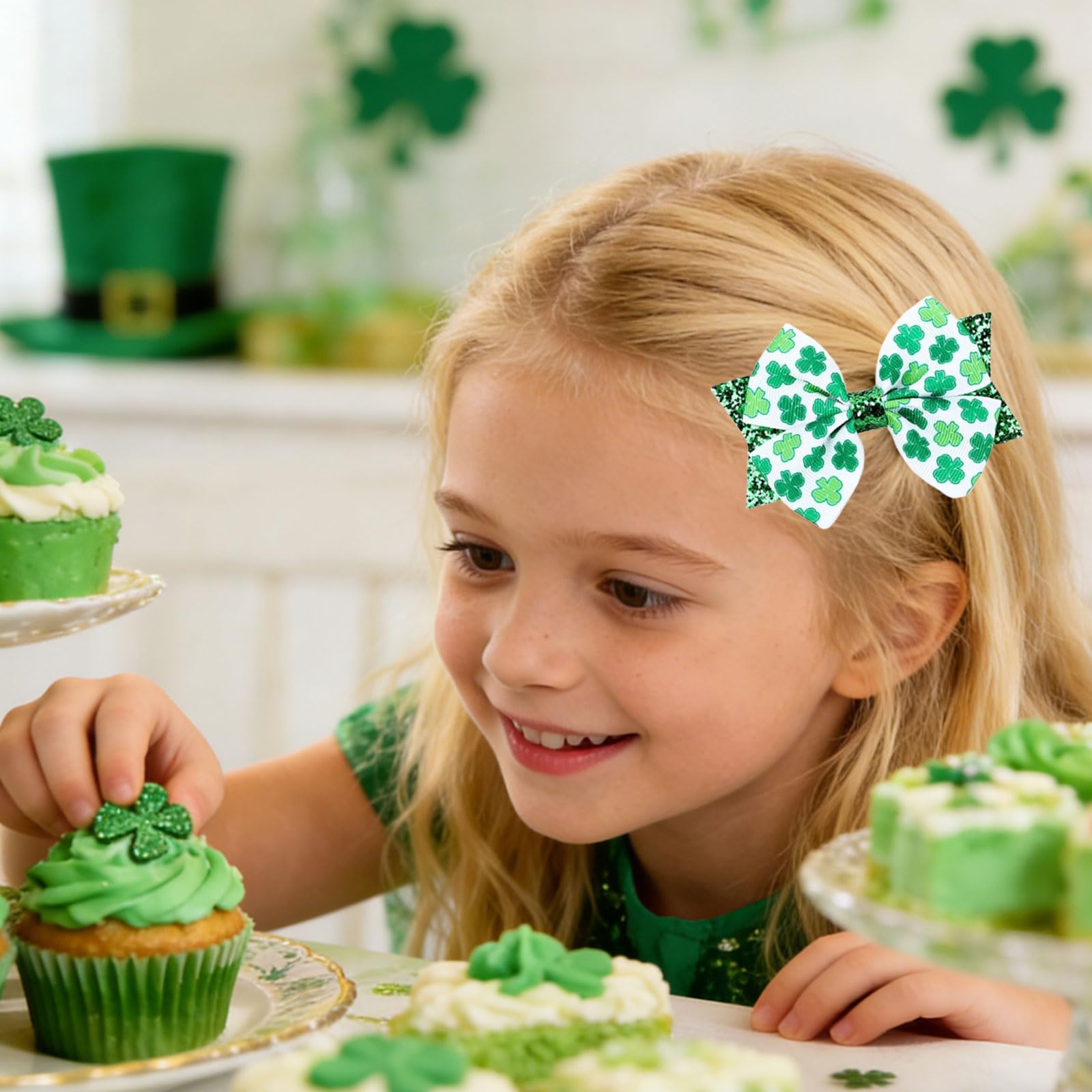 Roffiy green glitter shamrock bow clip product image highlights durable metal alloy.
