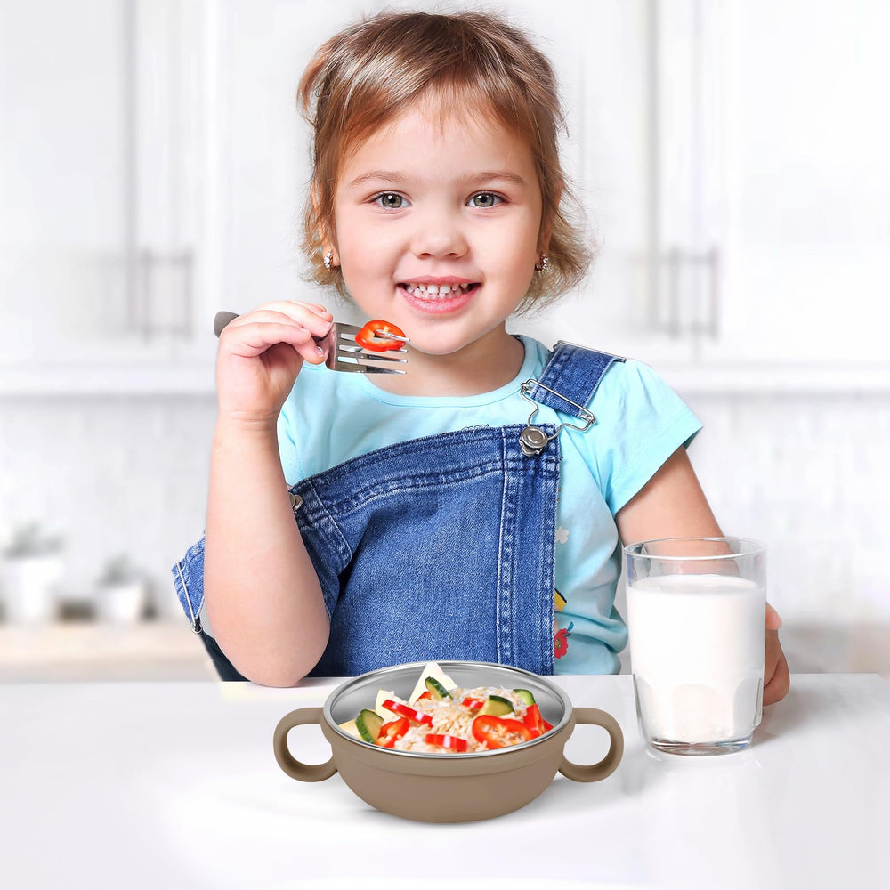 Rommeka unbreakable bowls withstand busy mealtimes without cracking.