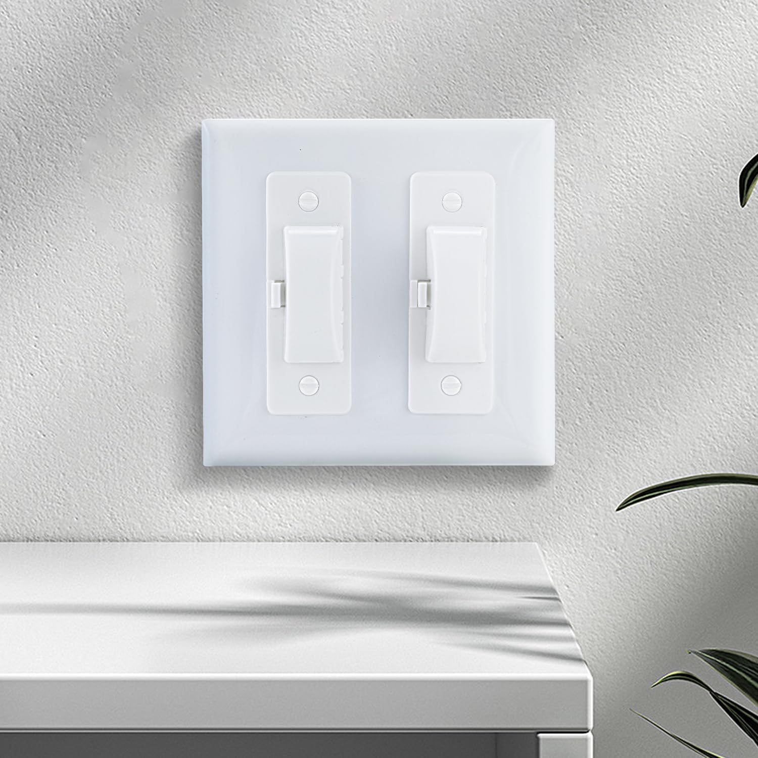 Double buckle design ensures the switch stays protected yet accessible.