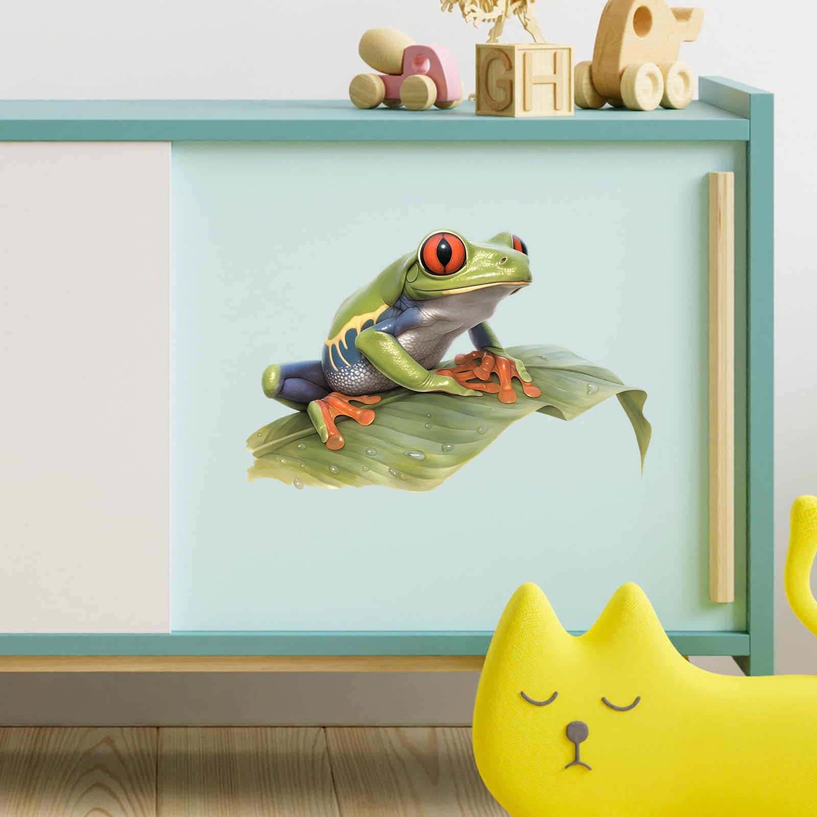 RoyoLam colorful tree frog wall art offers a removable decorating option