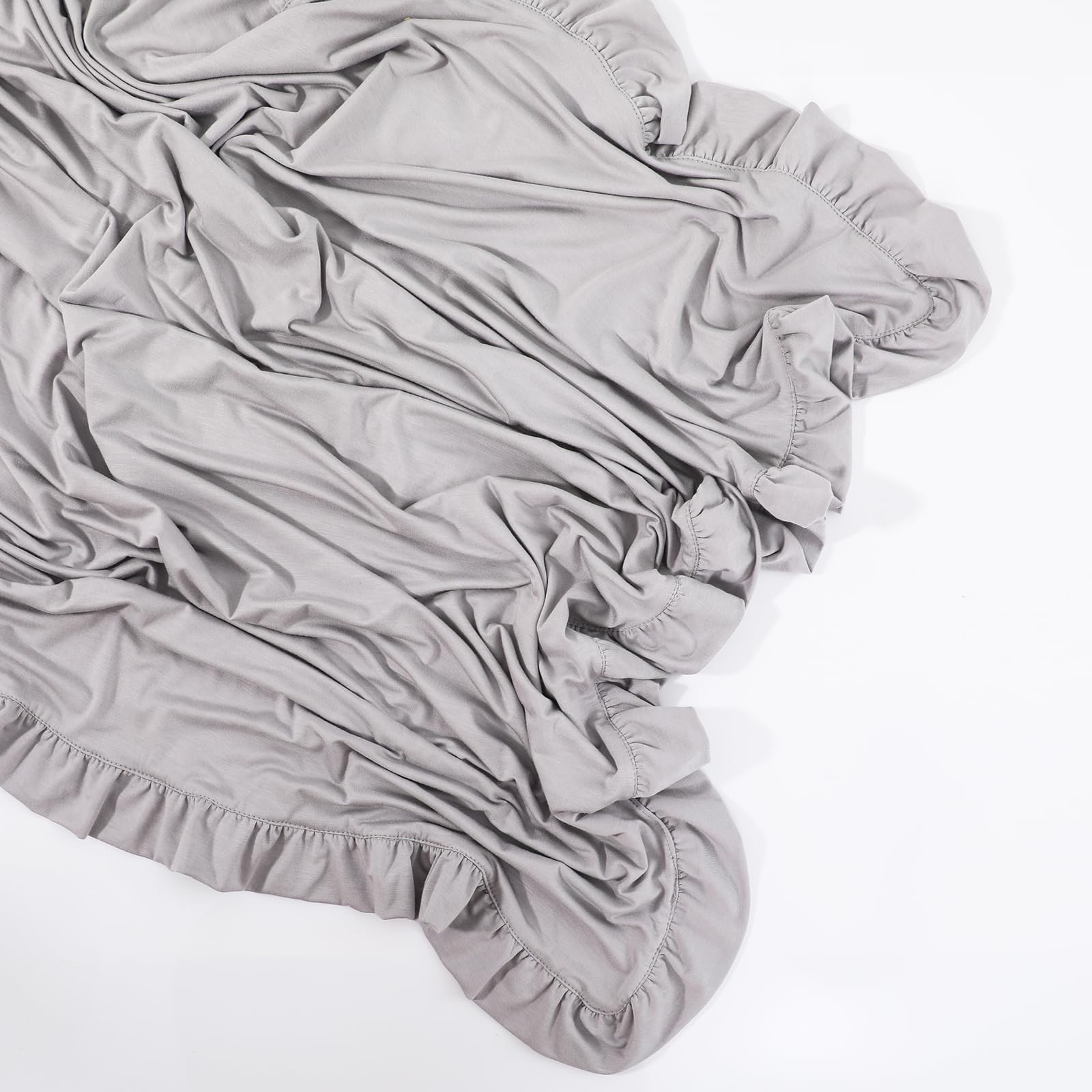 Runzhuoyang double-layer blanket offers year-round softness and warmth.