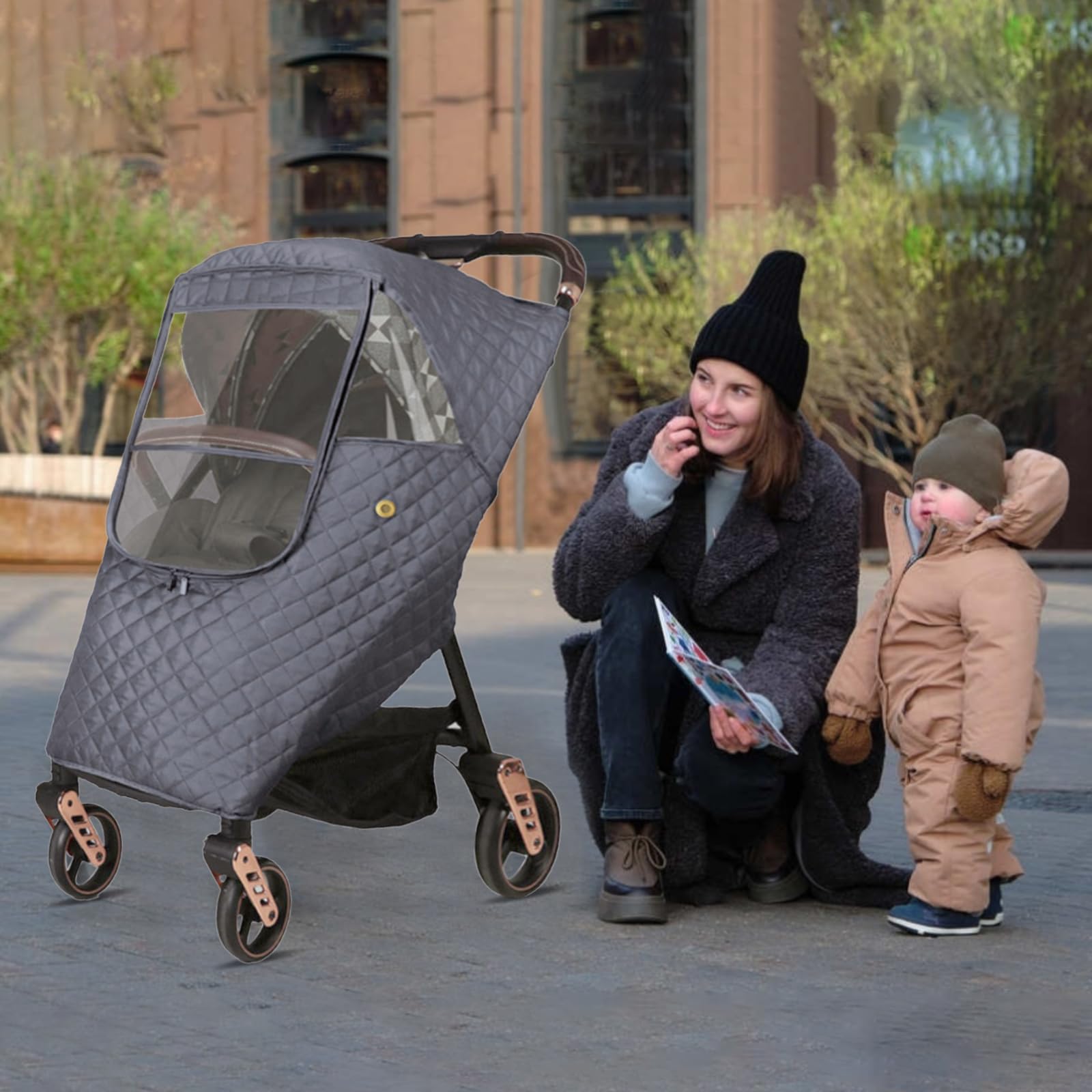 Ruiqas side air holes promote breathability for comfort inside the cover.