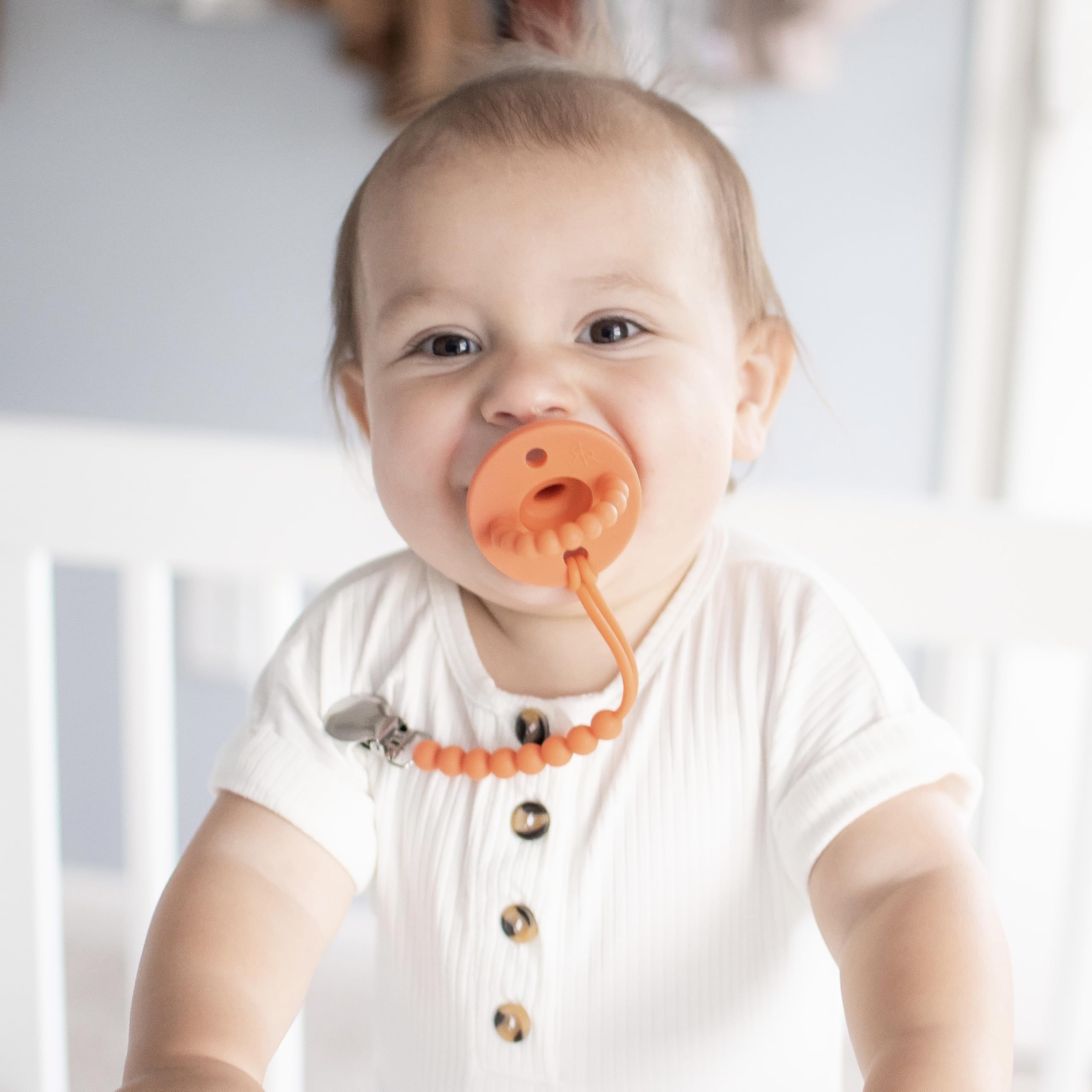 Ryan & Rose Cutie PAT Flat pacifier teether design for babies