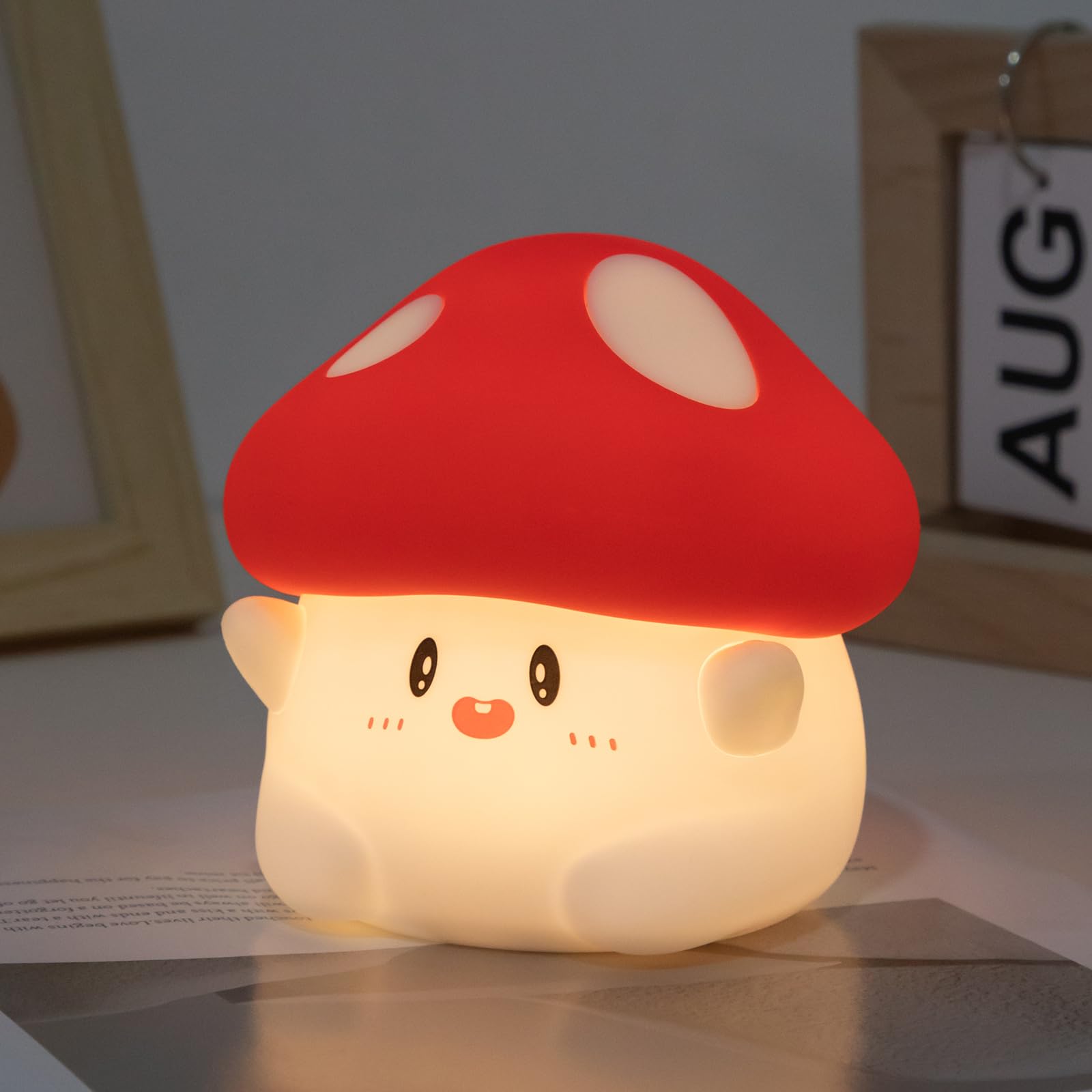 Rytinazzz Hug Mushroom Night Light cap-tap control for two brightness levels