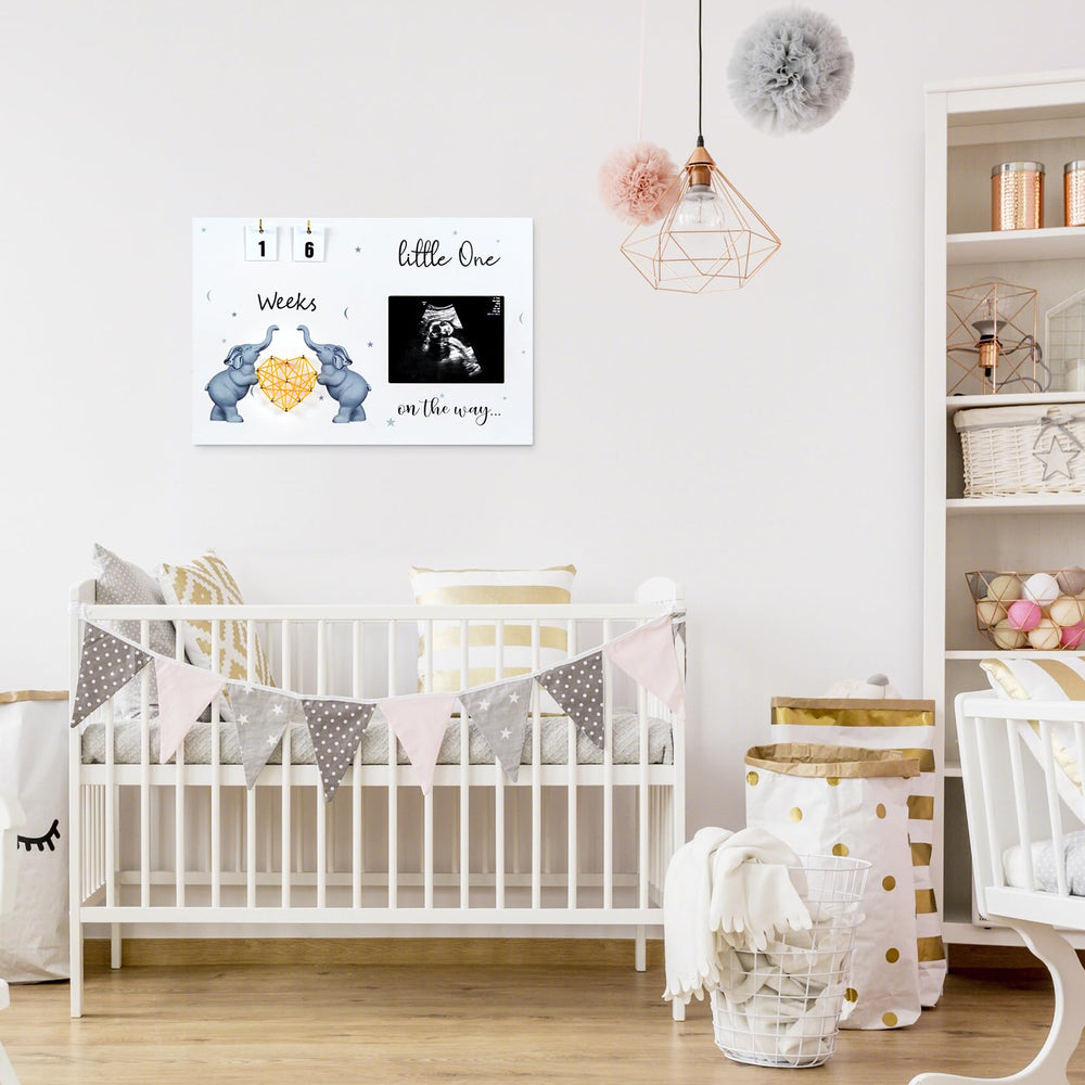 S Divyacoi 4x3 inch sonogram frame makes a thoughtful baby shower or grandparent gift.