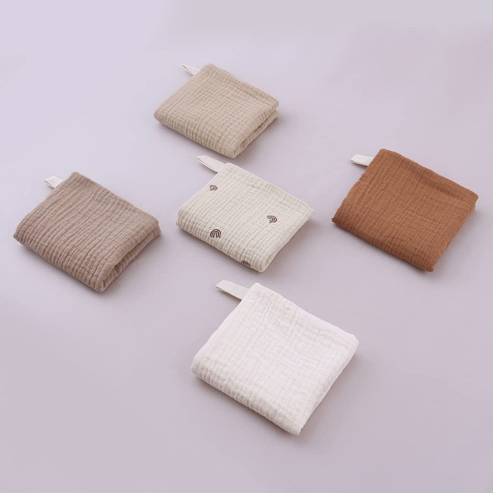 Saccgt burp cloth absorbent for on-the-go feeding