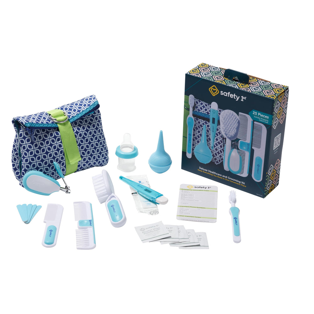 Safety 1st deluxe kit wrap clutch with two compartments for easy access and organization.
