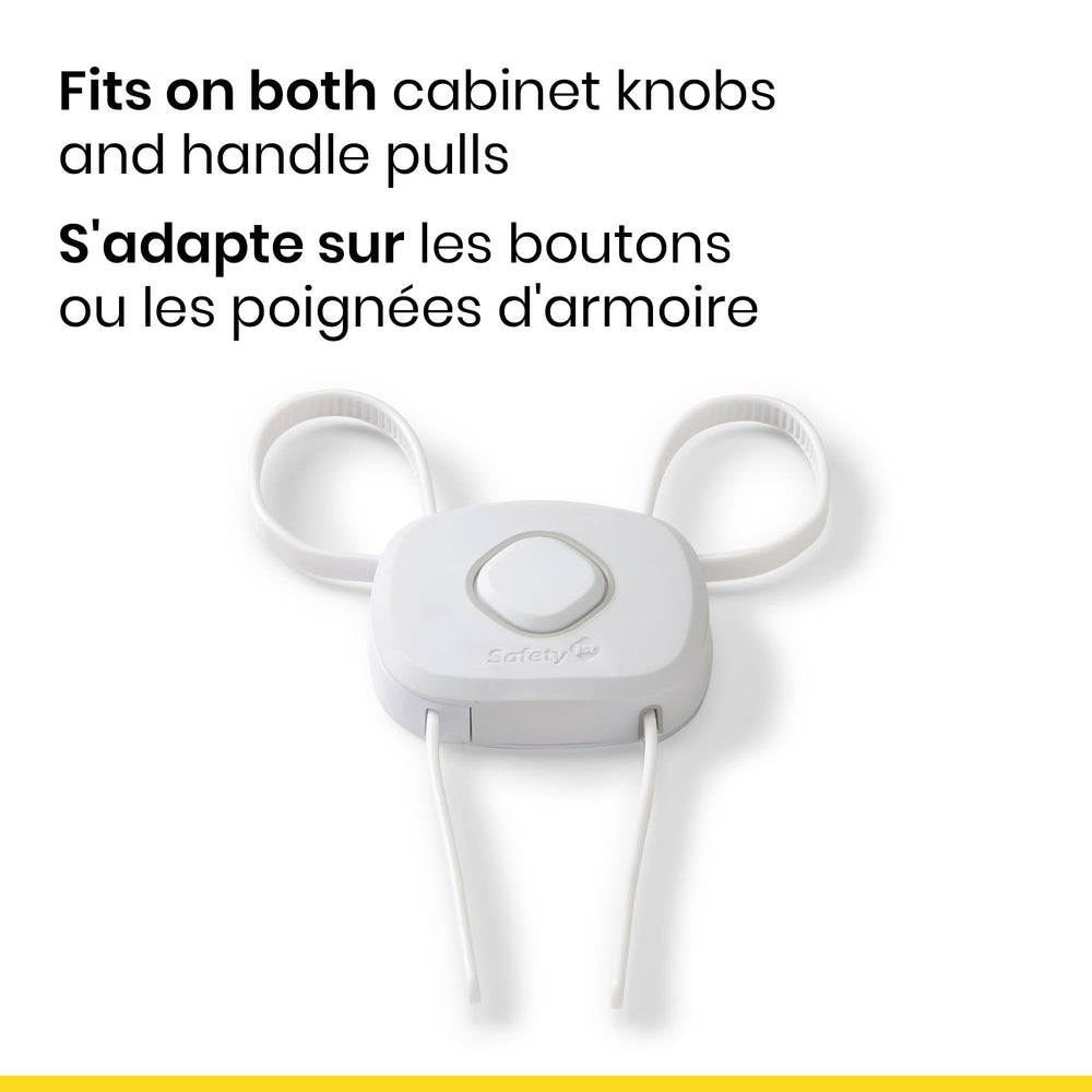Safety 1st OutSmart Flex Lock hangs out of the way when not in use.