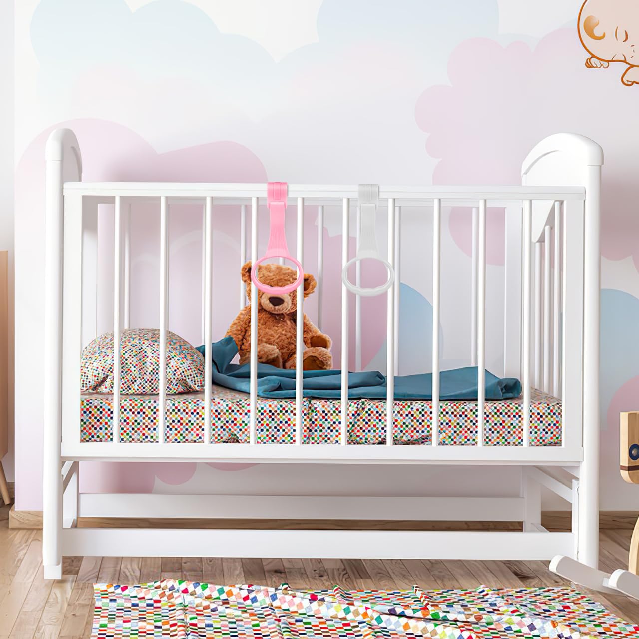 SAFIGLE easy installation rings clip securely to cribs or playpens.