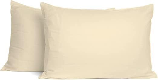 SAHARBEDDINGS zipper closeup shows secure closure for easy pillow insertion.