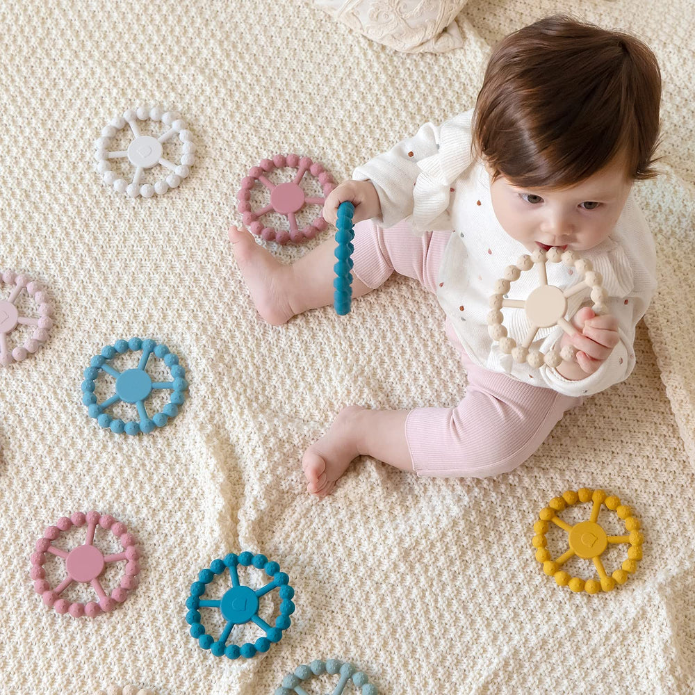 Two-pack SAMiGO teether set, ideal as a baby shower gift.