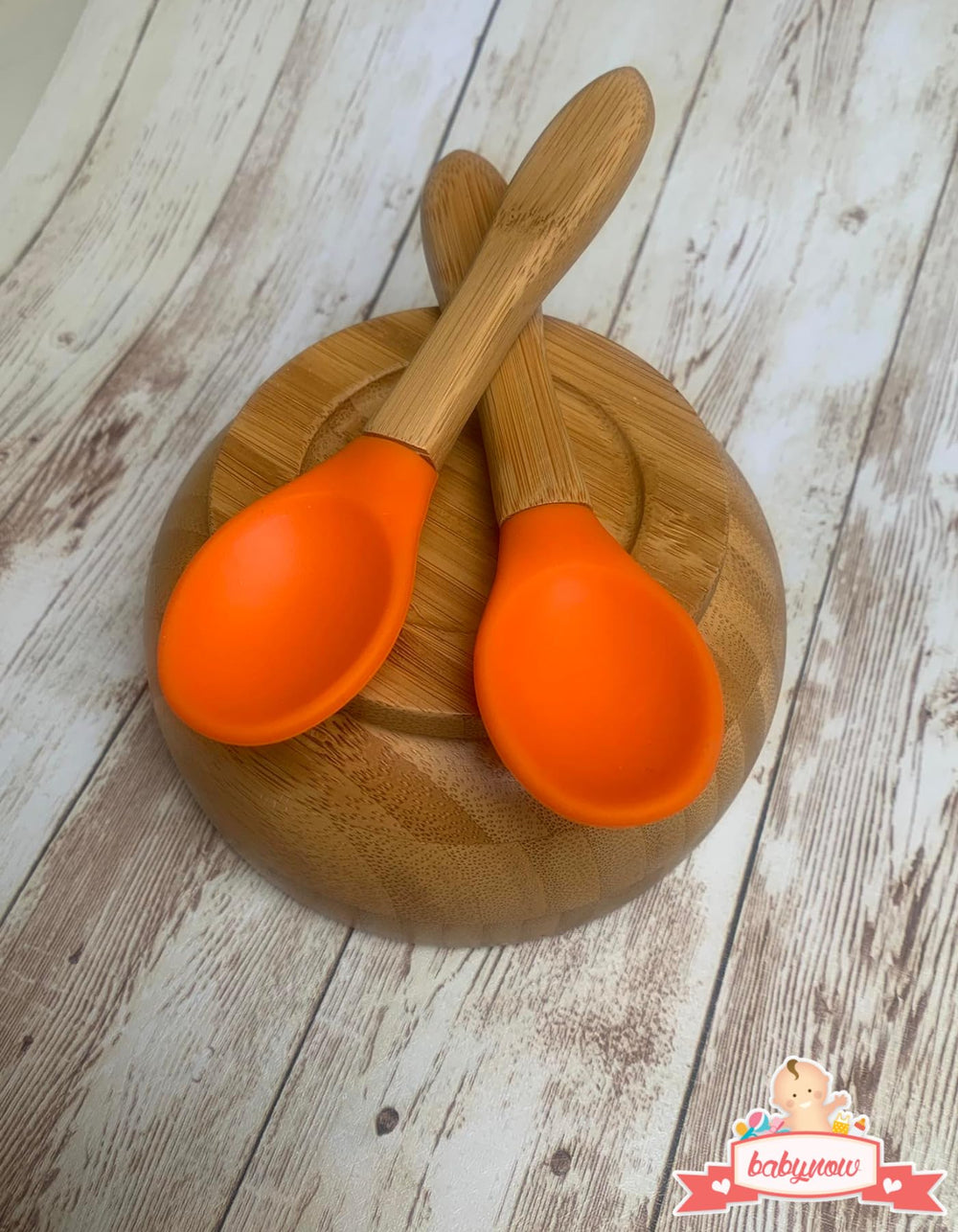 SAN SERO Babynow self-feeding spoons supporting toddlers' meals with durable bamboo.