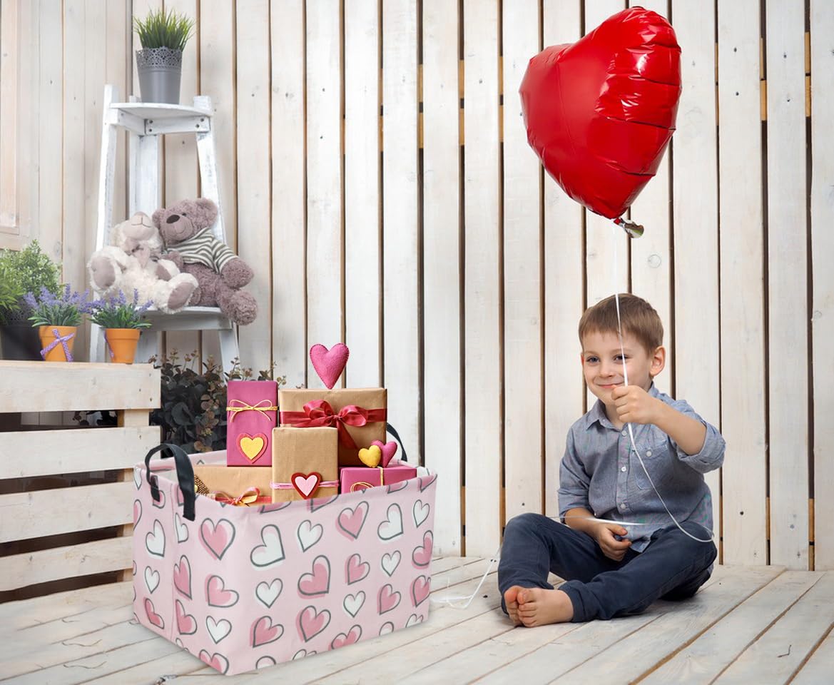 Sanjiaofen pink heart basket with leather handles, ideal for books and crafts.