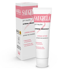 Saugella Gentle Cream 30ml bottle in hand for discreet daily intimate care.