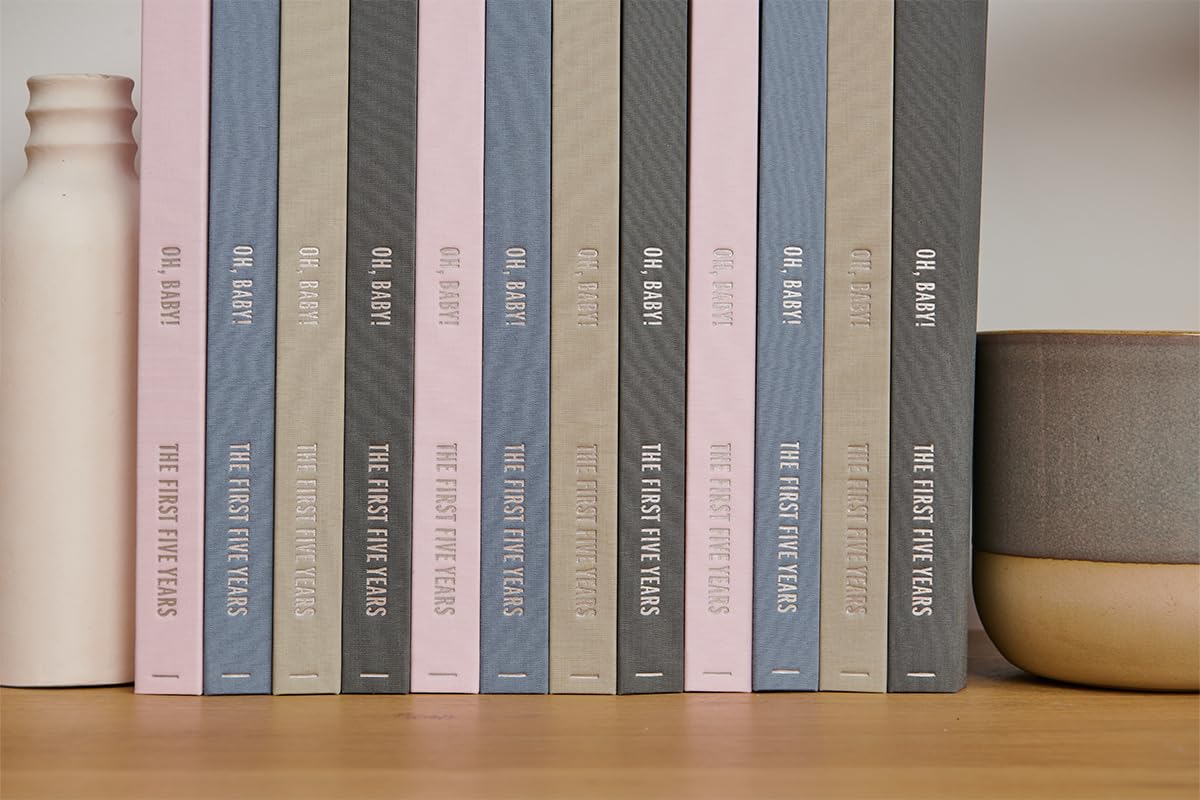 Savor gift bag and card packaging makes gifting effortless.