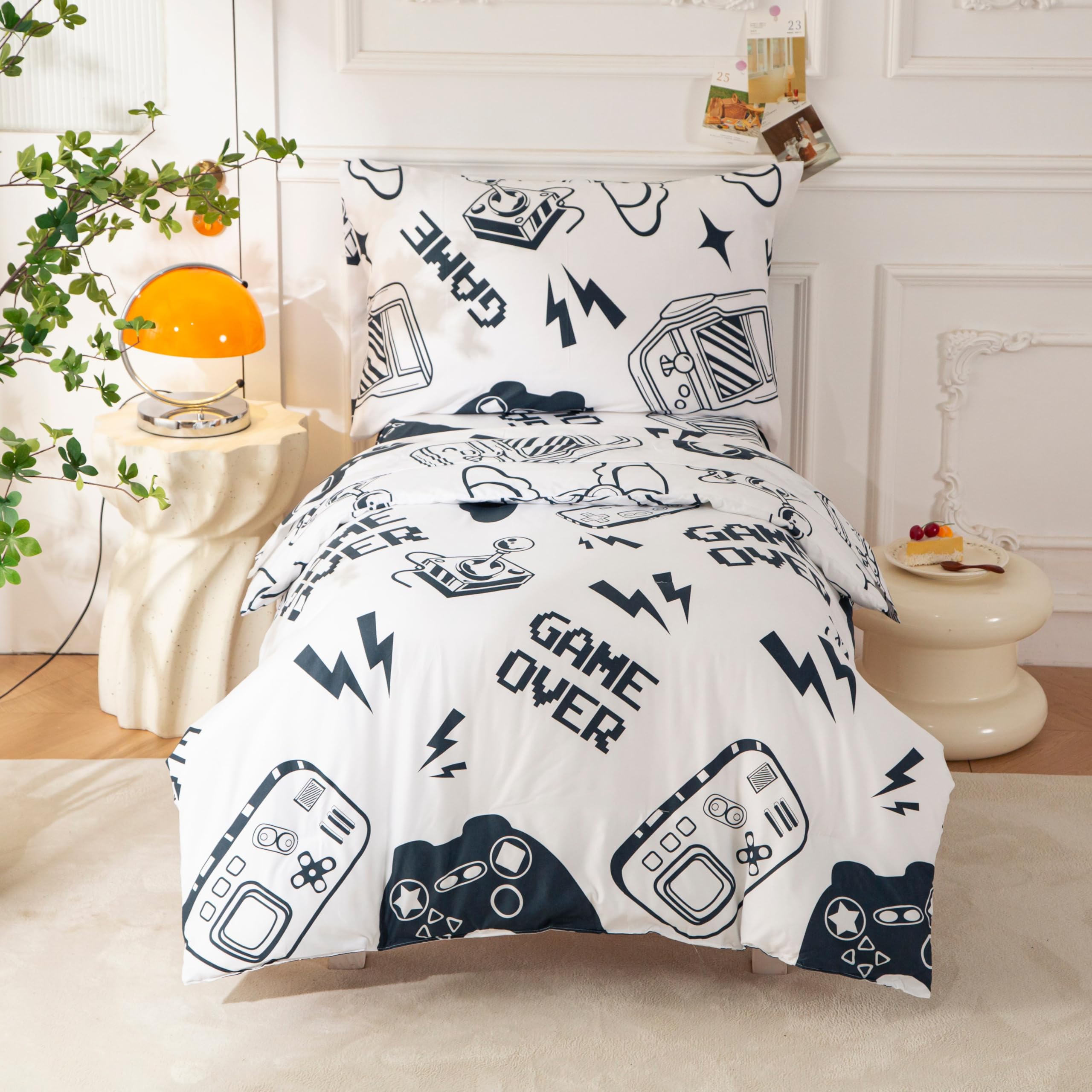 SDIII gamer toddler bedding set comforter in soft microfiber for cozy nights.