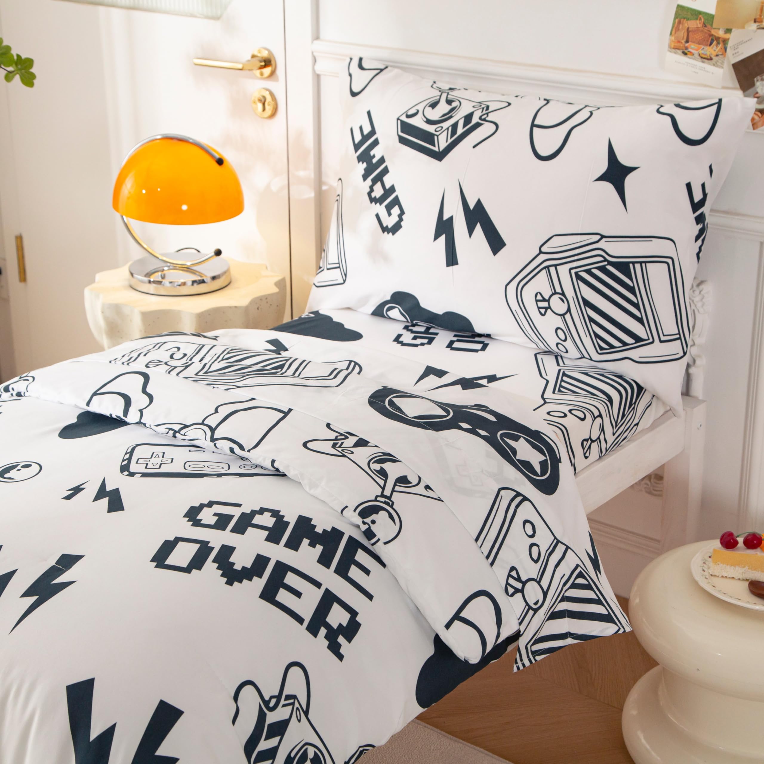 SDIII gamer toddler bedding set soft microfiber feel is skin-friendly.