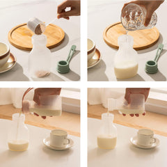 SELECTSHEN pouch used for milk, puree, or snacks on the go.