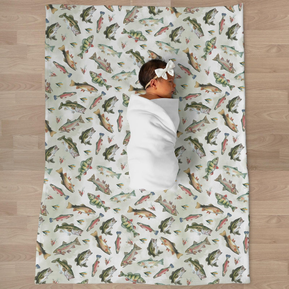 Selgkds white 30x40 blanket ideal for cribs and everyday use.