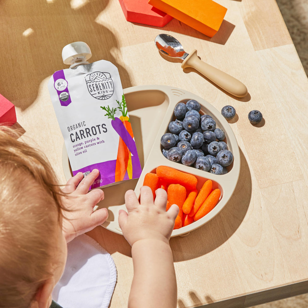 Pouch ready-to-serve on a clean surface during a quick meal