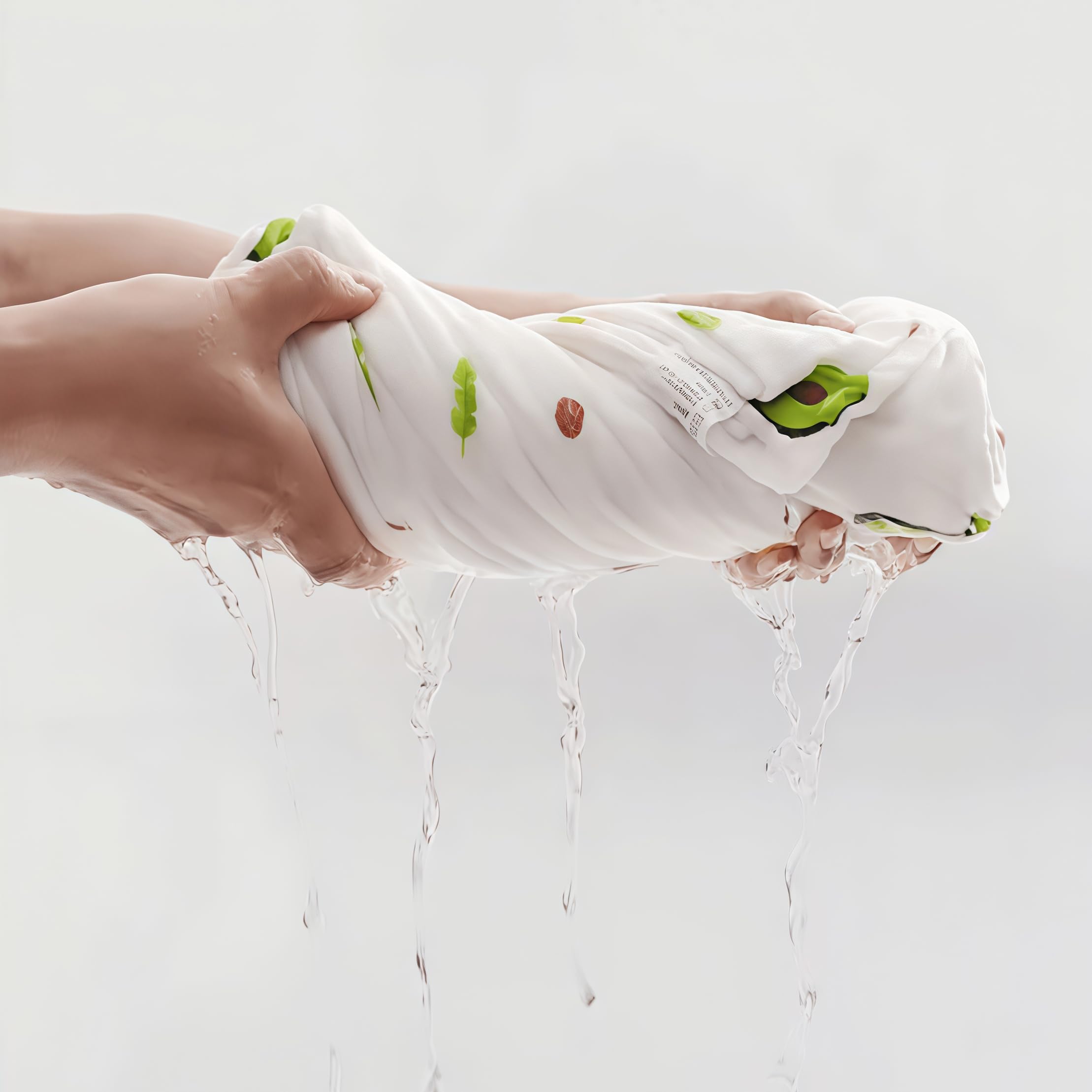 SEVDO machine-washable blanket stays soft after many washes.