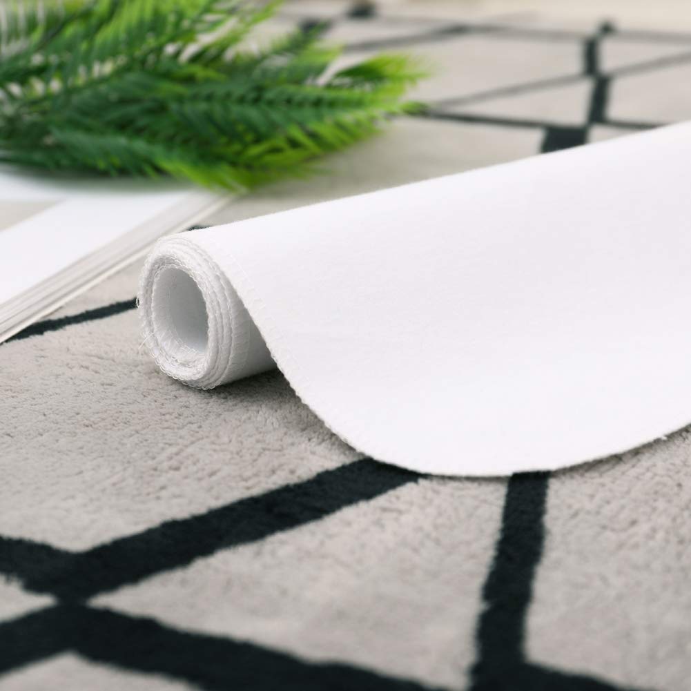 Shunjie.Home 34x36 inch crib pad protects mattress during spills.