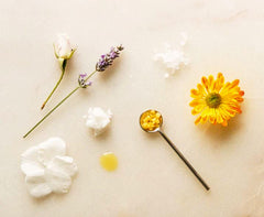 Shwally White Zinc Chamomile jar closeup emphasizing fragrance-free formula for sensitive skin.