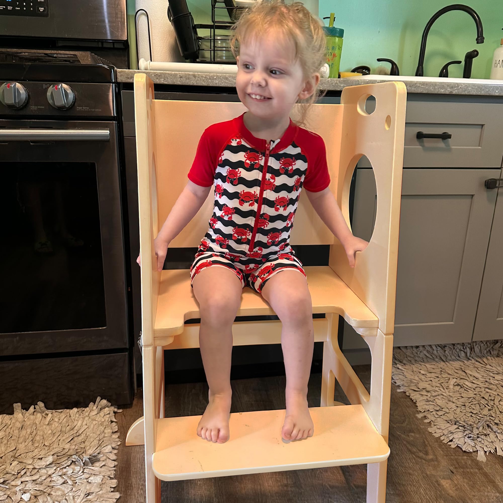 SHWWQUE 4-in-1 set converts to toddler table and chair