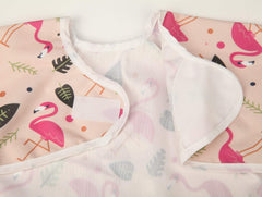 Sigzagor bib waterproof polyester keeps stains away from clothing.