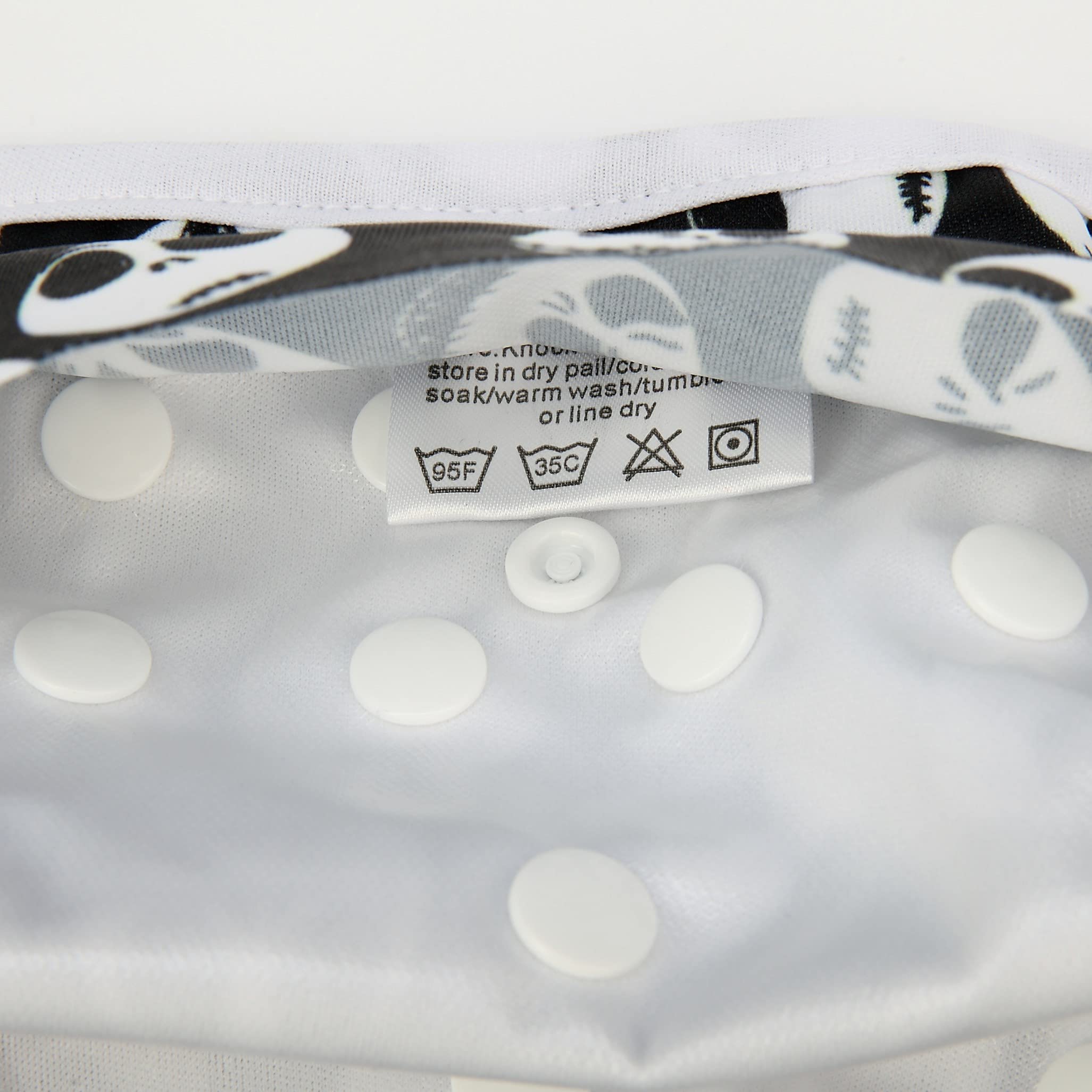 Sigzagor Grey Deer care instructions illustrating machine wash and drying