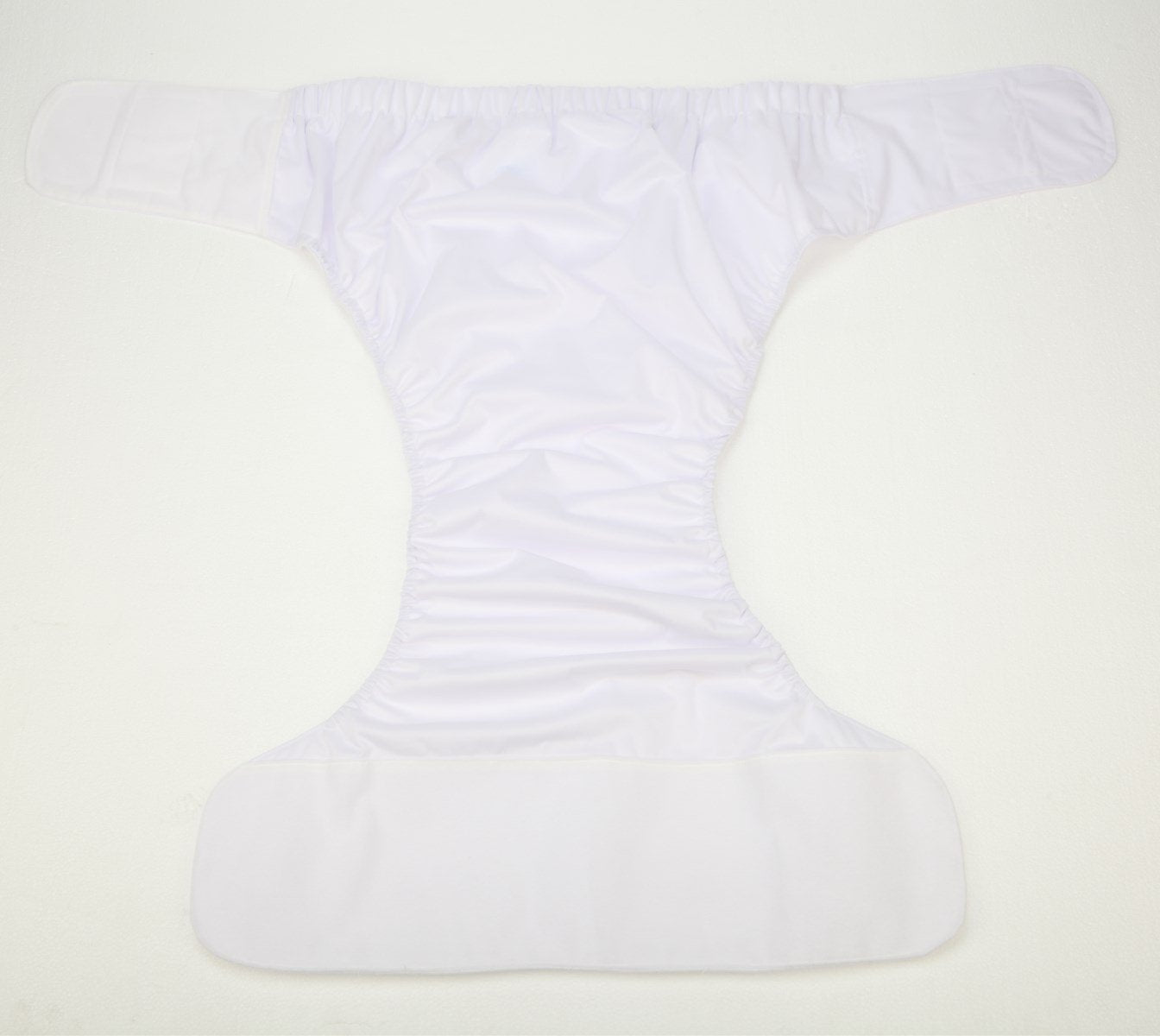 Sigzagor diaper back view highlighting dual openings for easy use.