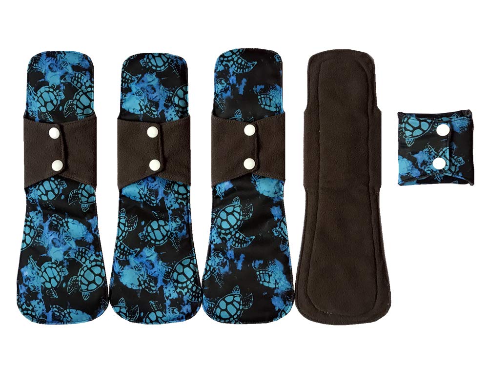 Sigzagor MUMBABY heavy-flow bamboo pad in blue turtles print offers long-lasting protection and comfort.