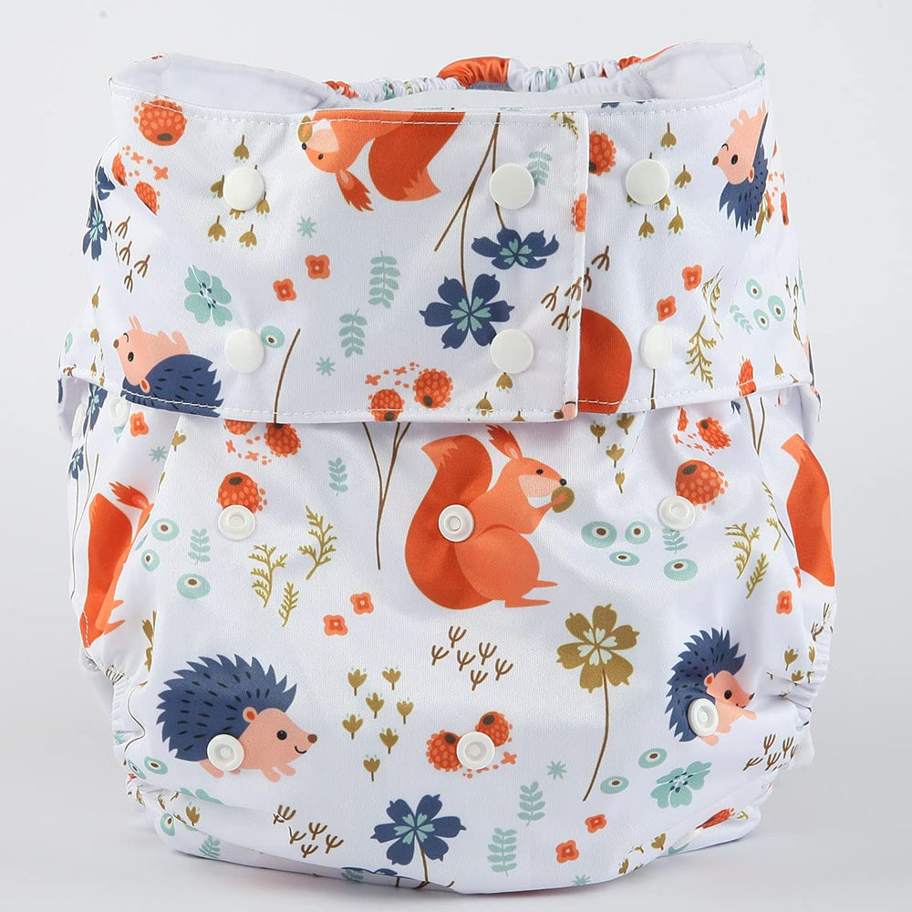 Sigzagor one-size diaper waist adjustment demonstrates customizable, secure fit.
